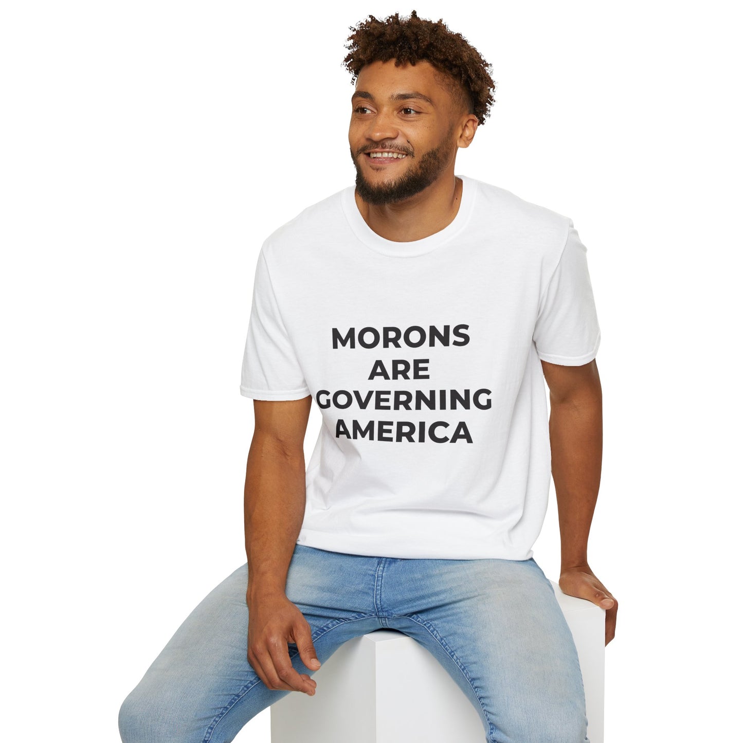 Les idiots gouvernent l'Amérique - T-shirt