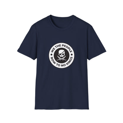 We The People Bow To No Kings – T-Shirt