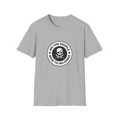 We The People Bow To No Kings – T-Shirt