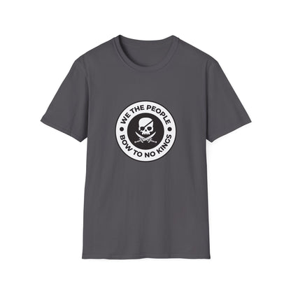 We The People Bow To No Kings – T-Shirt